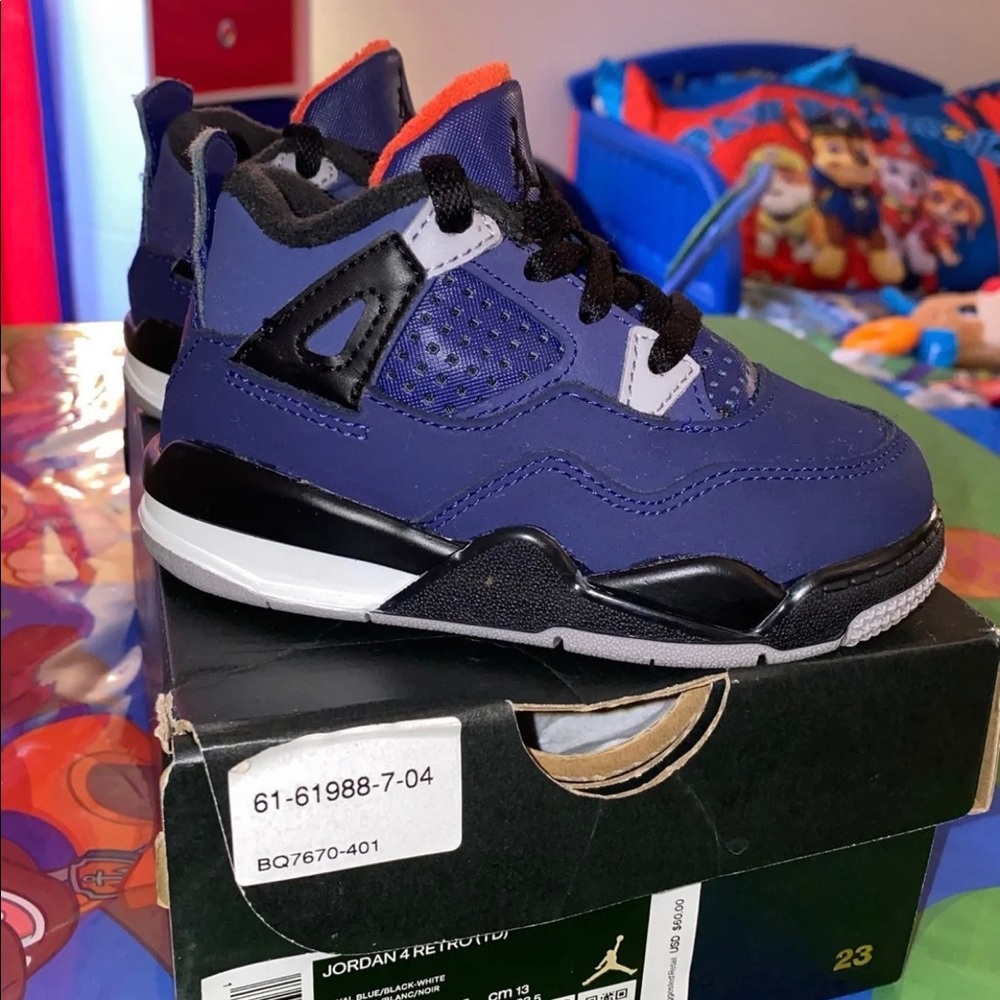 Retro Jordan 4